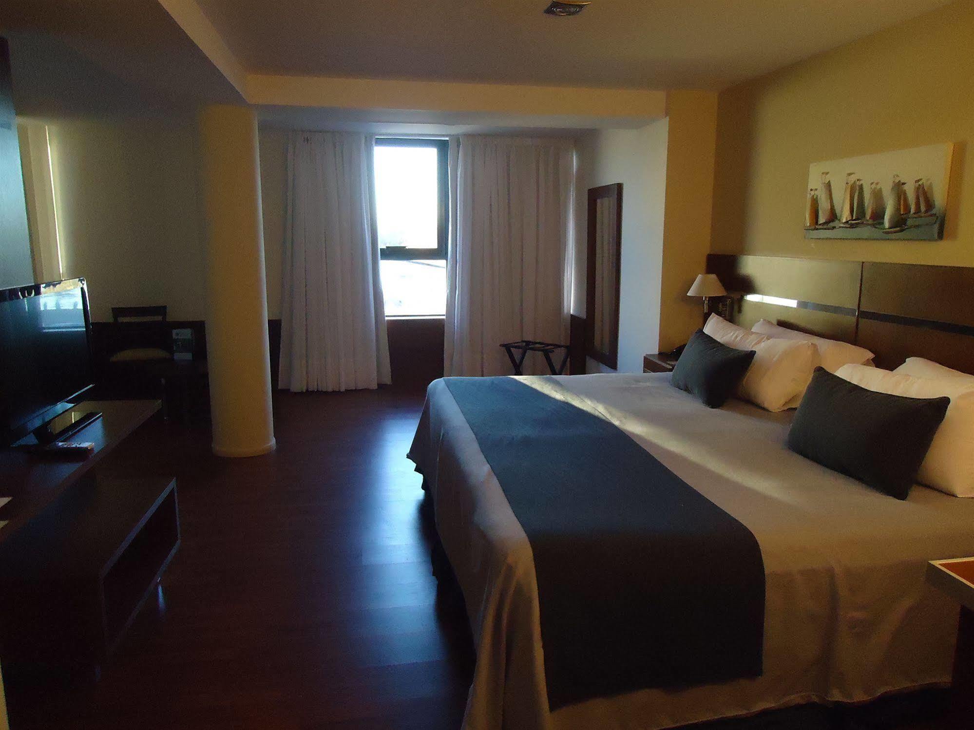 Puerto Amarras Hotel & Suites 산타페 외부 사진